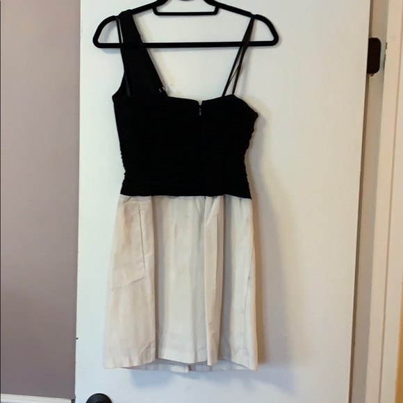 Black BCBG maxazria dress with white skirt - Picture 2 of 3